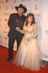 Loretta and Garth on the red carpet.