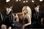 Band Perry Woos Fans And Programmers
