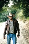 Jason Aldean Gets Ready for His “Party”