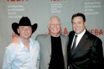 L-R: Kenny Chesney, Dale Morris, Clint Higham. Photo : Kevin Kennedy
