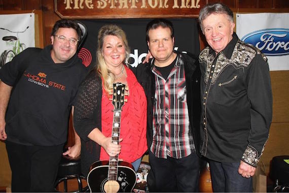 Pictured (L-R): Vince Gill, Leslie Satcher, Bobby Tomberlin and Bill Anderson at the Station Inn Thursday night. 
